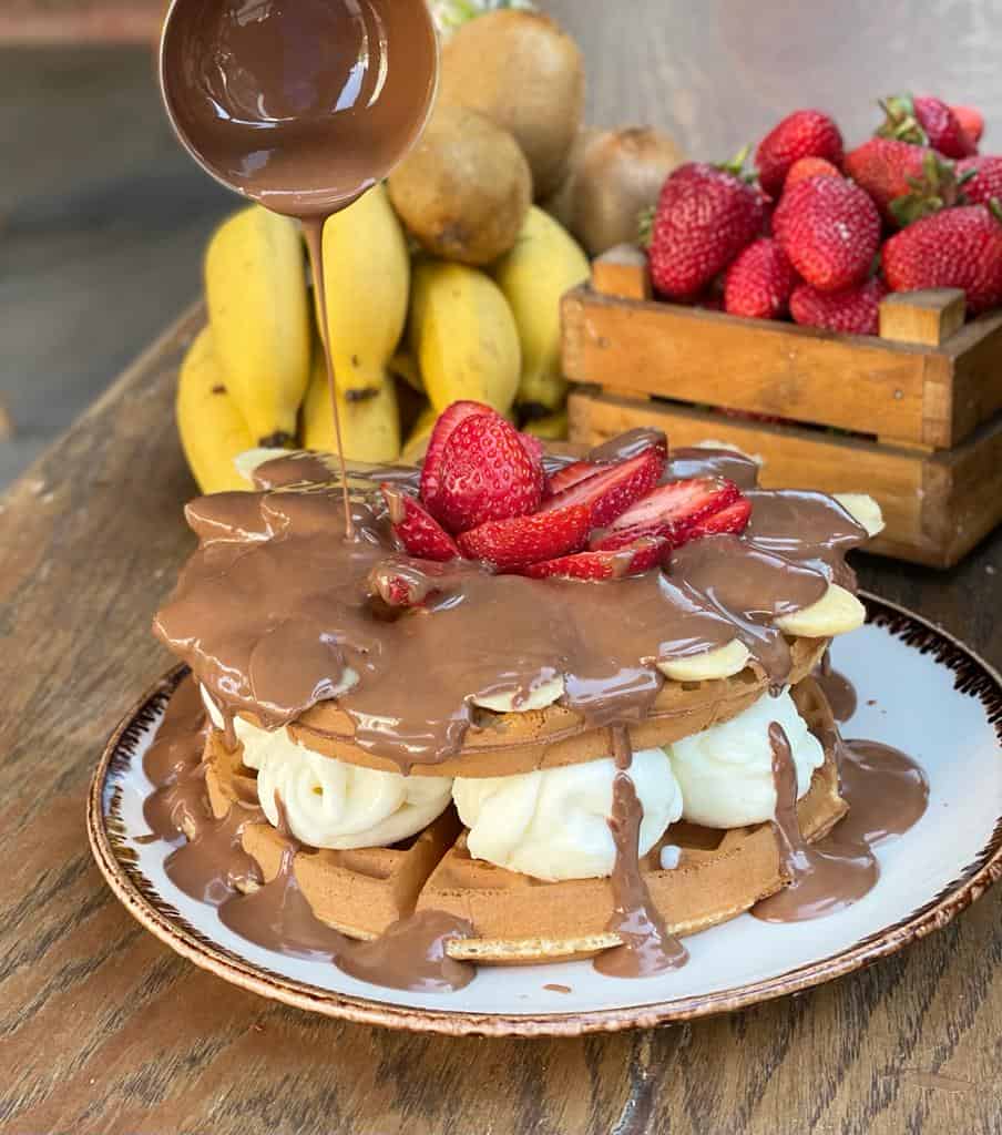 Dondurmalı Double Waffle (Oreo veya Lotuslu + 5tl)